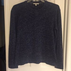 Long sleeve knit shirt